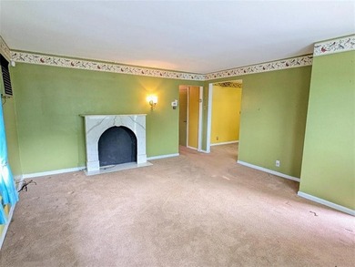 Grymes Hill - This Wonderful 1 Family, All Brick Raised Ranch - photo 4