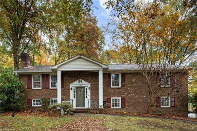 (private lake, pond, coastal) Home For Sale in Clemmons North Carolina