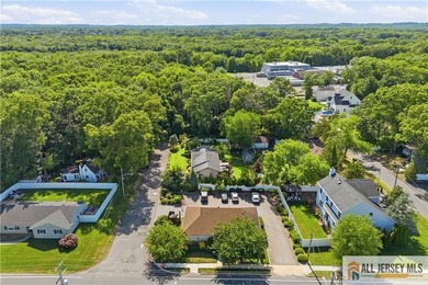 Exceptional opportunity to own a beautifully updated commercial - photo 17
