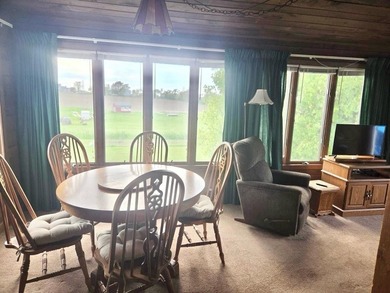 3 BEDROOM SPLIT LEVEL, UPDATED KITCHEN, LOTS OF STORAGE, AND - photo 15