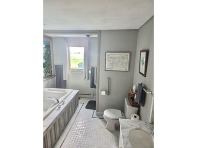 3 BEDROOM SPLIT LEVEL, UPDATED KITCHEN, LOTS OF STORAGE, AND - photo 17