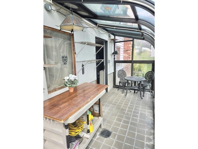 3 BEDROOM SPLIT LEVEL, UPDATED KITCHEN, LOTS OF STORAGE, AND - photo 20