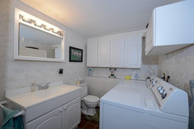 3 BEDROOM SPLIT LEVEL, UPDATED KITCHEN, LOTS OF STORAGE, AND - photo 28