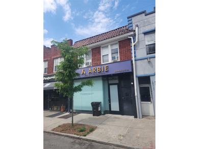 Forest Hills - Brick Mixed-use building on Metropolitan Ave - photo 7