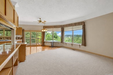 Multiple offer bid deadline is Sunday, July 19 at 5pm. Looking - photo 10