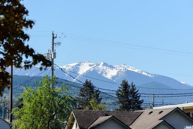 Welcome to 405 W. Spruce St. in Sequim! This charming, oversized - photo 4