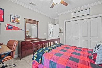 Freshly renovated and offering the rare combination of space - photo 20