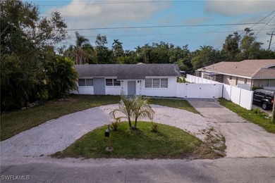 UNIQUE HOME ON THE WATER Rated Lift & NO BRIDGES!!! Direct Gulf - photo 2