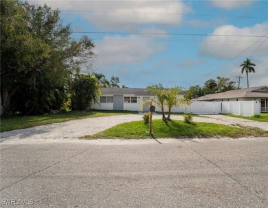 UNIQUE HOME ON THE WATER Rated Lift & NO BRIDGES!!! Direct Gulf - photo 5