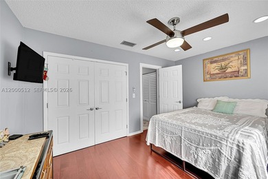 Seller motivated, contribution towards buyers closing costs! - photo 8