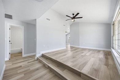 One or more photo(s) has been virtually staged. MAJOR PRICE - photo 5
