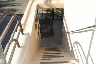 20 Roycroft - photo 8