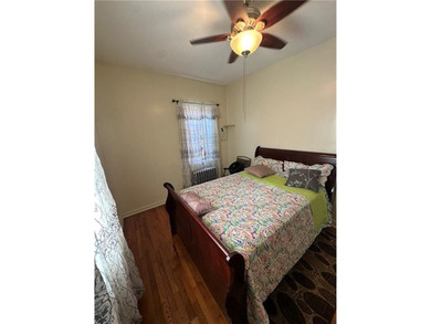 A beautiful, well maintained brick home in the heart of East - photo 4