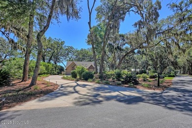 Experience quiet, coastal luxury on .85 acres of waterfront - photo 2