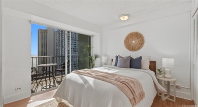 Welcome to your remodeled sanctuary in the sky, at Waikiki Park - photo 7