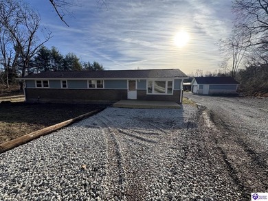 (private lake, pond, creek) Home For Sale in Brandenburg Kentucky