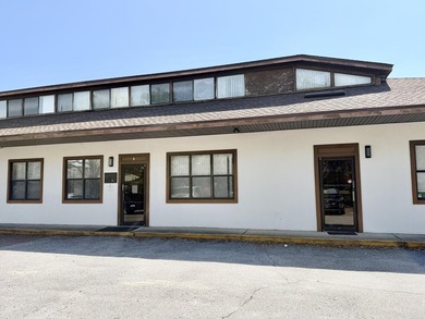 914 B has a total of 3702 sq ft. on the first floor and 356 on - photo 3