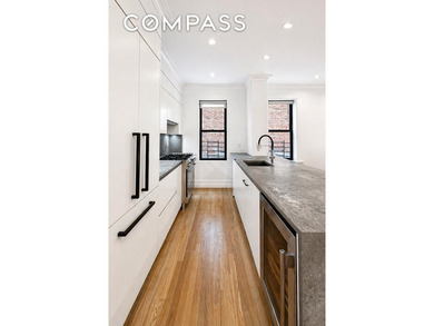 24-39 38th Street, Unit B10B9 (LIC) is a truly rare offering: a - photo 14