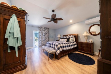 Welcome to this beautiful 3 bedroom/2 bath pool home locatated - photo 16