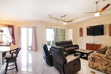 You've found your DREAM HOME in a PRIME location! Absolutely - photo 17