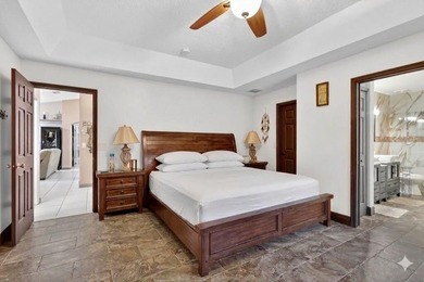 Welcome to this beautifully maintained home offering 3 bedrooms - photo 18