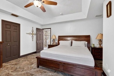 Welcome to this beautifully maintained home offering 3 bedrooms - photo 19