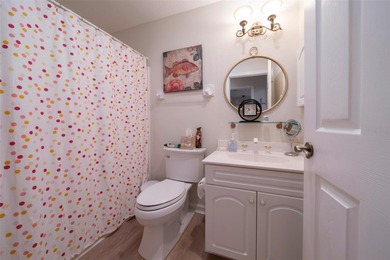 Welcome to this beautiful 3 bedroom/2 bath pool home locatated - photo 25