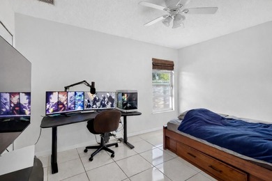 Welcome to this beautifully maintained home offering 3 bedrooms - photo 26