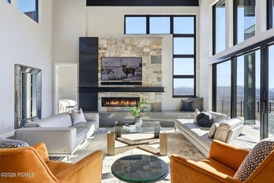 This stunning 4 bedroom home in SkyRidge offers breathtaking - photo 9