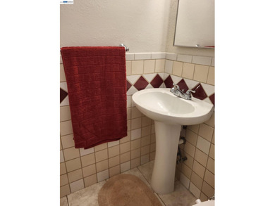 *Beautiful Ranch Style Home* Pride of Ownership! This - photo 32
