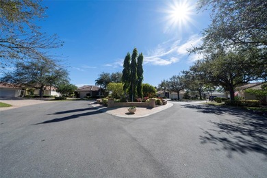 Welcome to this beautiful 3 bedroom/2 bath pool home locatated - photo 38