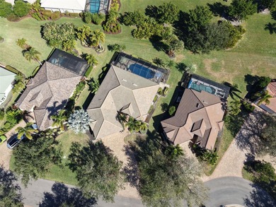 Welcome to this beautiful 3 bedroom/2 bath pool home locatated - photo 41