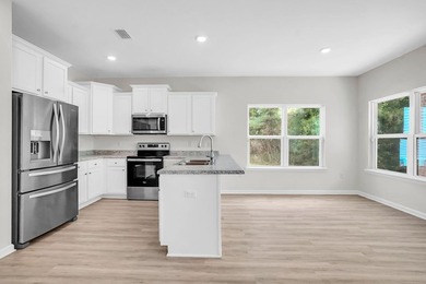 Ready to move in, this home is conveniently located just moments - photo 7