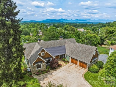 Rarely does a home of this caliber become available in Lakeview - photo 1