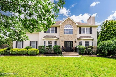 Don't miss this opportunity! Spacious layout, great natural - photo 1