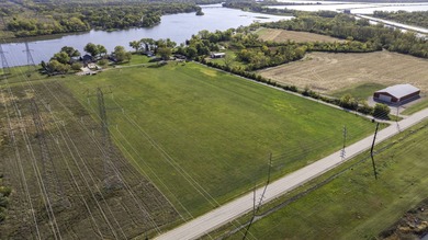 Illinois River Acreage For Sale in Morris Illinois