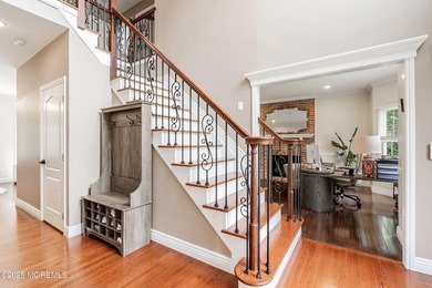 Don't miss this opportunity! Spacious layout, great natural - photo 4