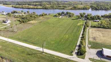 Rare opportunity to own just over 5 acres in Goose Lake - photo 4