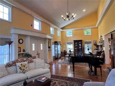 MAJOR PRICE IMPROVEMENT!! Welcome to this beautiful 3 bedroom/3 - photo 7
