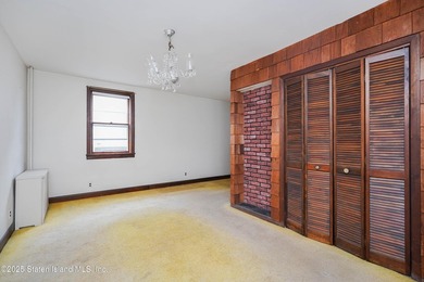 CHARMING FULLY DETACHED HOME IN PORT RICHMOND - VACANT & READY - photo 10