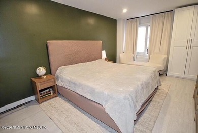 STUNNING THE FOUNTAINS-Clove road Modern sophistication and - photo 10