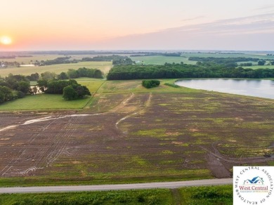 Lake Acreage For Sale in Windsor, Missouri