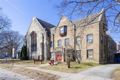 A rare opportunity! Located South East of City Center in the - photo 7