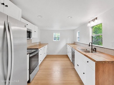 Charming 1-Bedroom Remodeled Trailer in St. Simons Mobile Home - photo 7