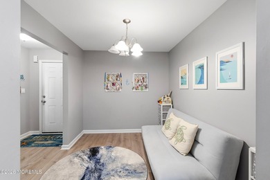 Beautifully updated 1-bedroom condominium in the heart of Lake - photo 12