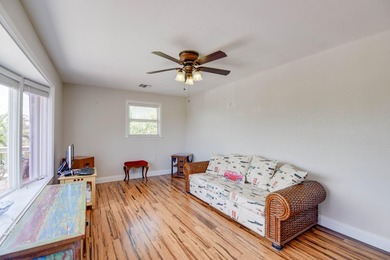 Just minutes from Key West, this open floor plan waterfront home - photo 14
