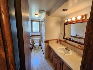 This well loved and exceptionally well taken care of home, can - photo 16