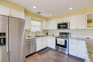 Just minutes from Key West, this open floor plan waterfront home - photo 18