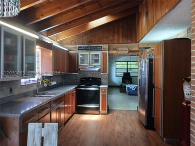 A fantastic, detached DUPLEX/MULTIFAMILY property available - photo 24