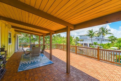 Just minutes from Key West, this open floor plan waterfront home - photo 25